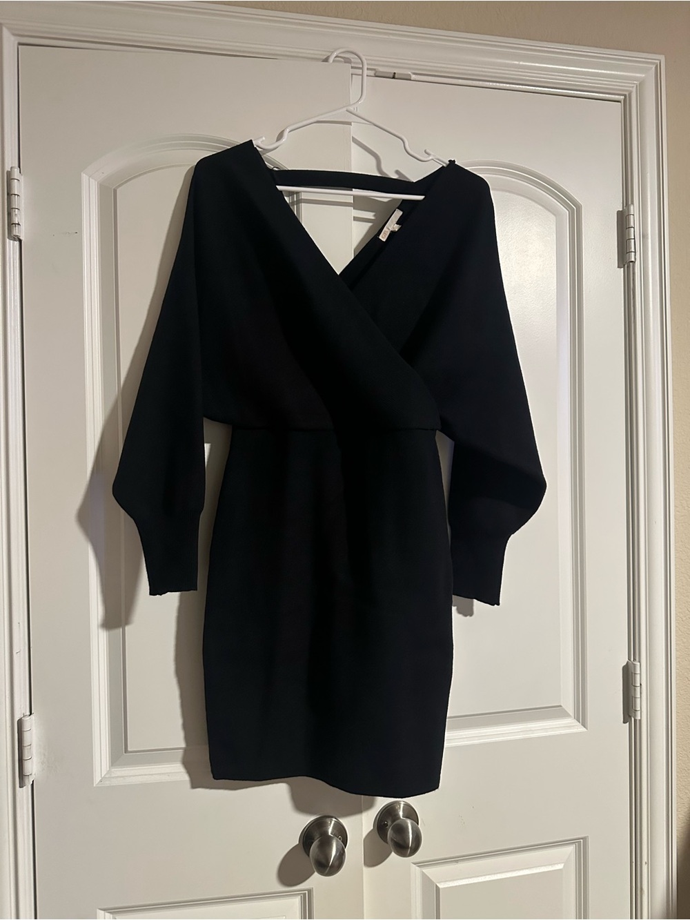Giani Bini Black V-Neck Batwing Sleeve Mini Dress